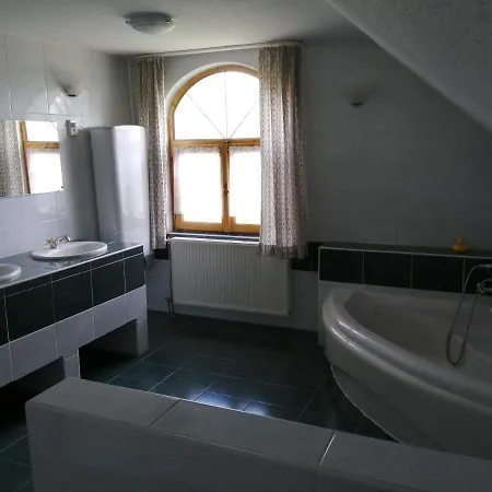 Gesztenye Vendeghaz Lägenhet Ságvár