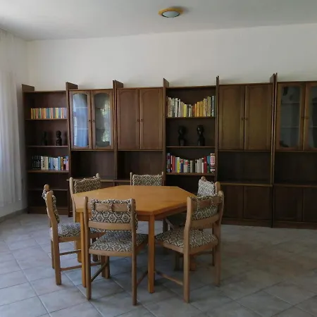 Apartament Gesztenye Vendeghaz *