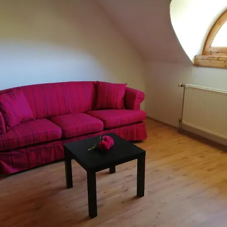 Lägenhet Gesztenye Vendeghaz