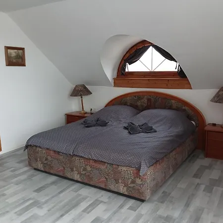 Gesztenye Vendeghaz Lägenhet