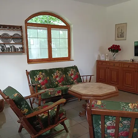Gesztenye Vendeghaz Apartament *