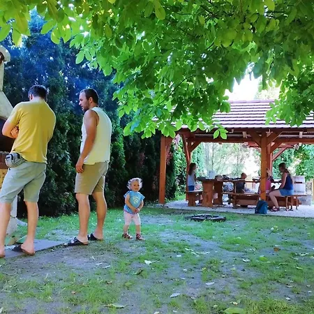 Apartamento Gesztenye