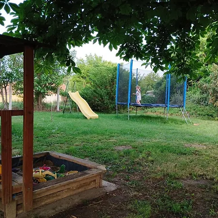 Apartamento Gesztenye Ságvár