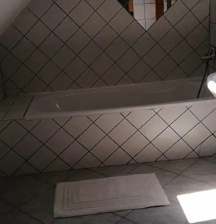 Gesztenye Vendeghaz Apartament Ságvár