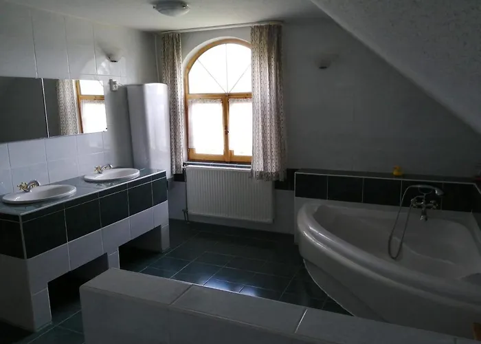 Gesztenye Vendeghaz Apartament Ságvár