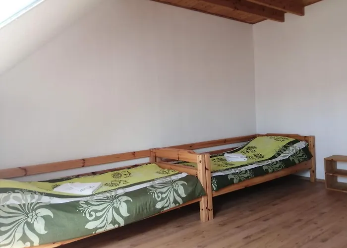 Gesztenye Vendeghaz Apartament Ságvár