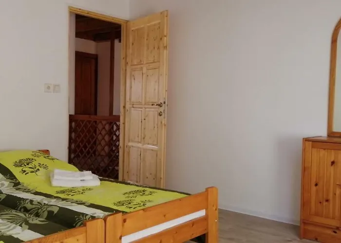 Διαμέρισμα Gesztenye Vendeghaz Ságvár