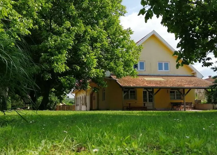 Διαμέρισμα Gesztenye Vendeghaz Ságvár